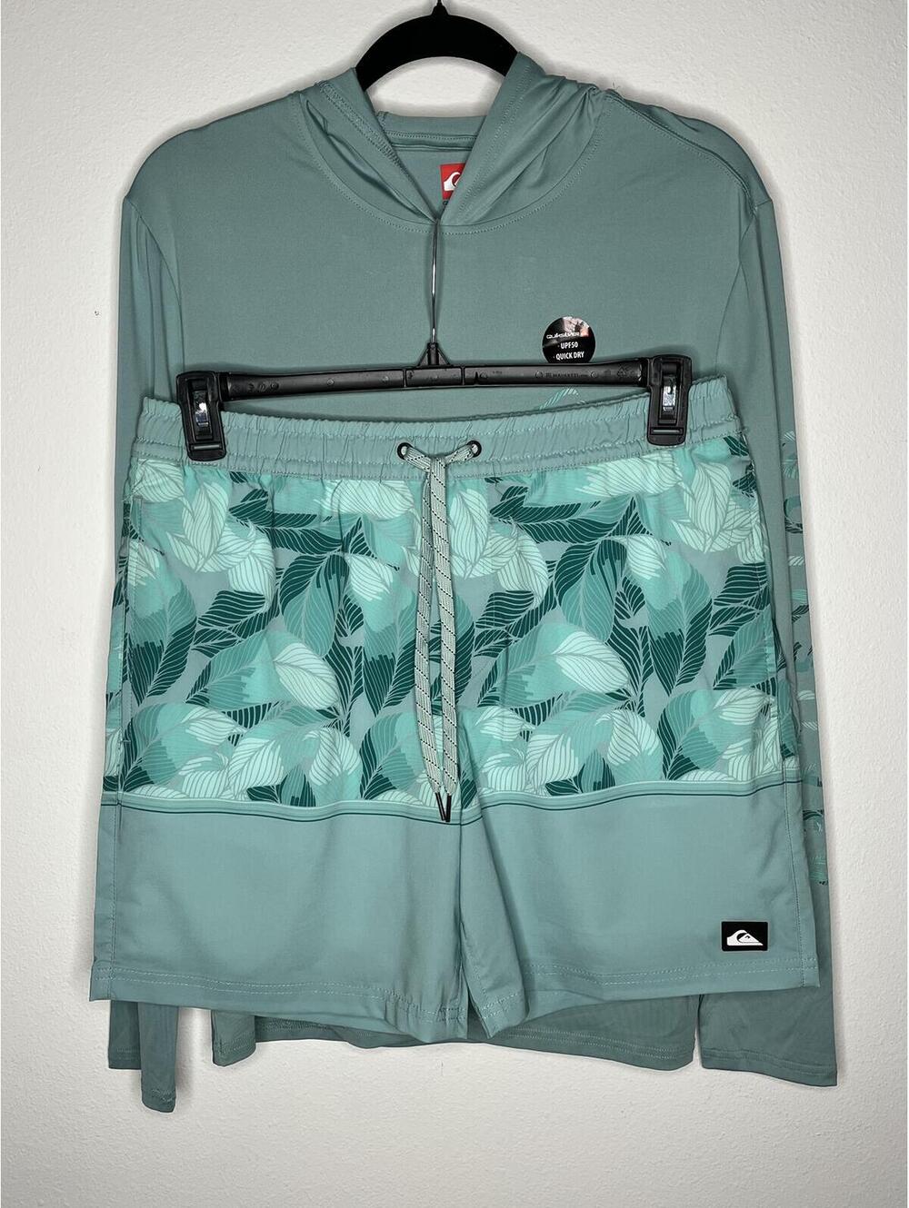 NWT Quiksilver Men's Jade Gray/Rash Guard & Shorts 2 Piece Swim Set Size Medium